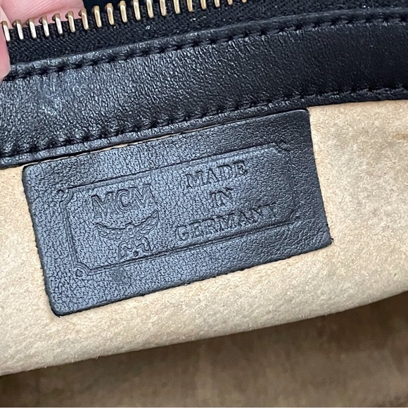 MCM vintage black visetos canvas shoulder bag - Picture 11 of 11